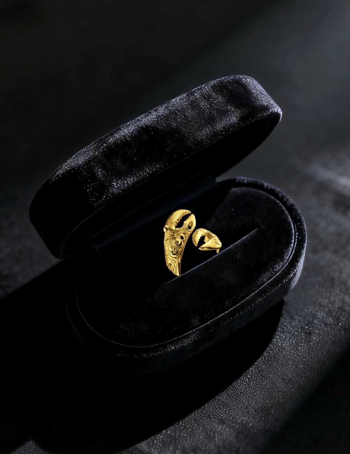 Crab Claw Zodiac Ring
